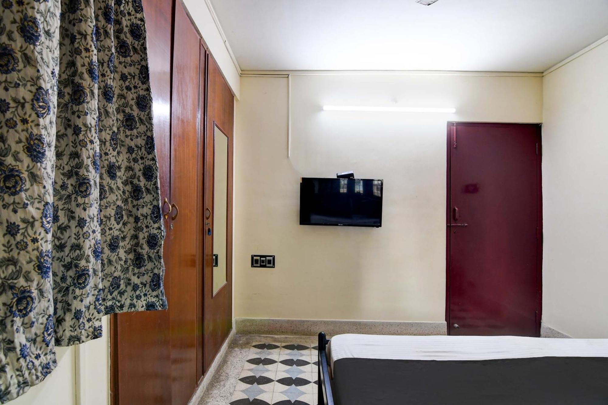 כלכותה Oyo Simplex Guest House Behala מראה חיצוני תמונה